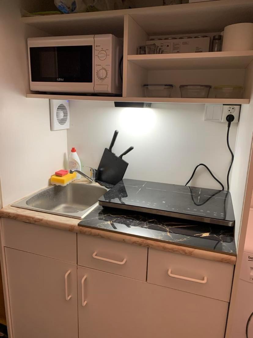 Aparthotel Tdc33-Boo Praga Zewnętrze zdjęcie